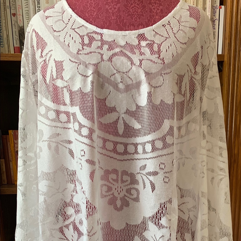 White Lace Tunic by Floryday XXL